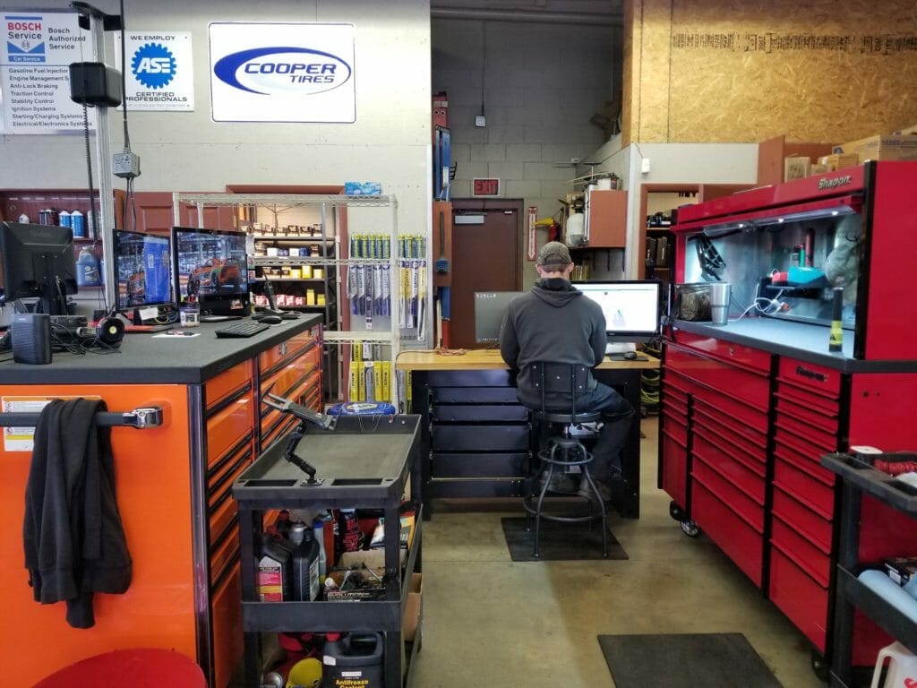 What Are the Auto Repair Hourly Rates by State?